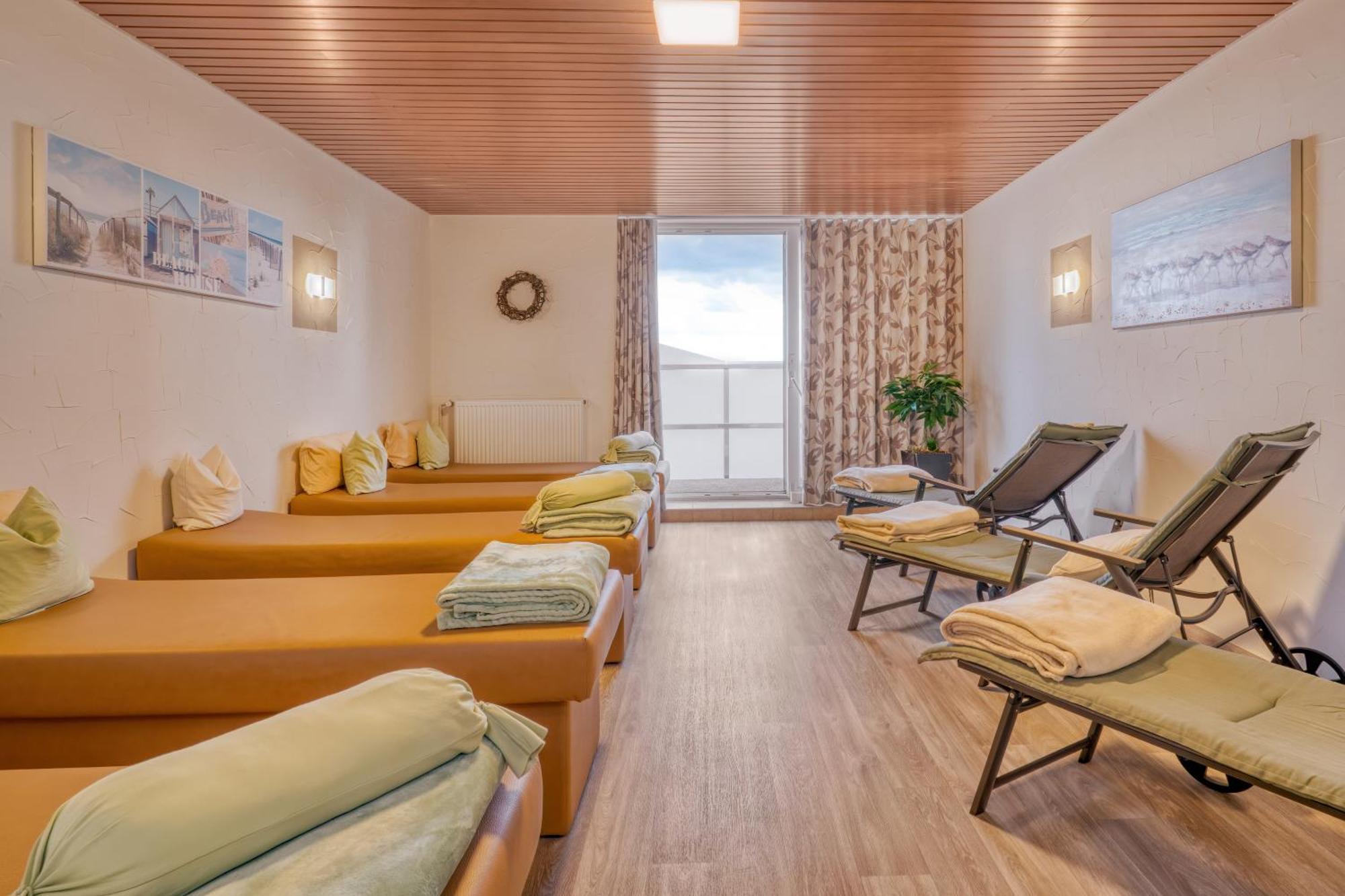 Hotel Wiehen-Therme Hullhorst Bagian luar foto