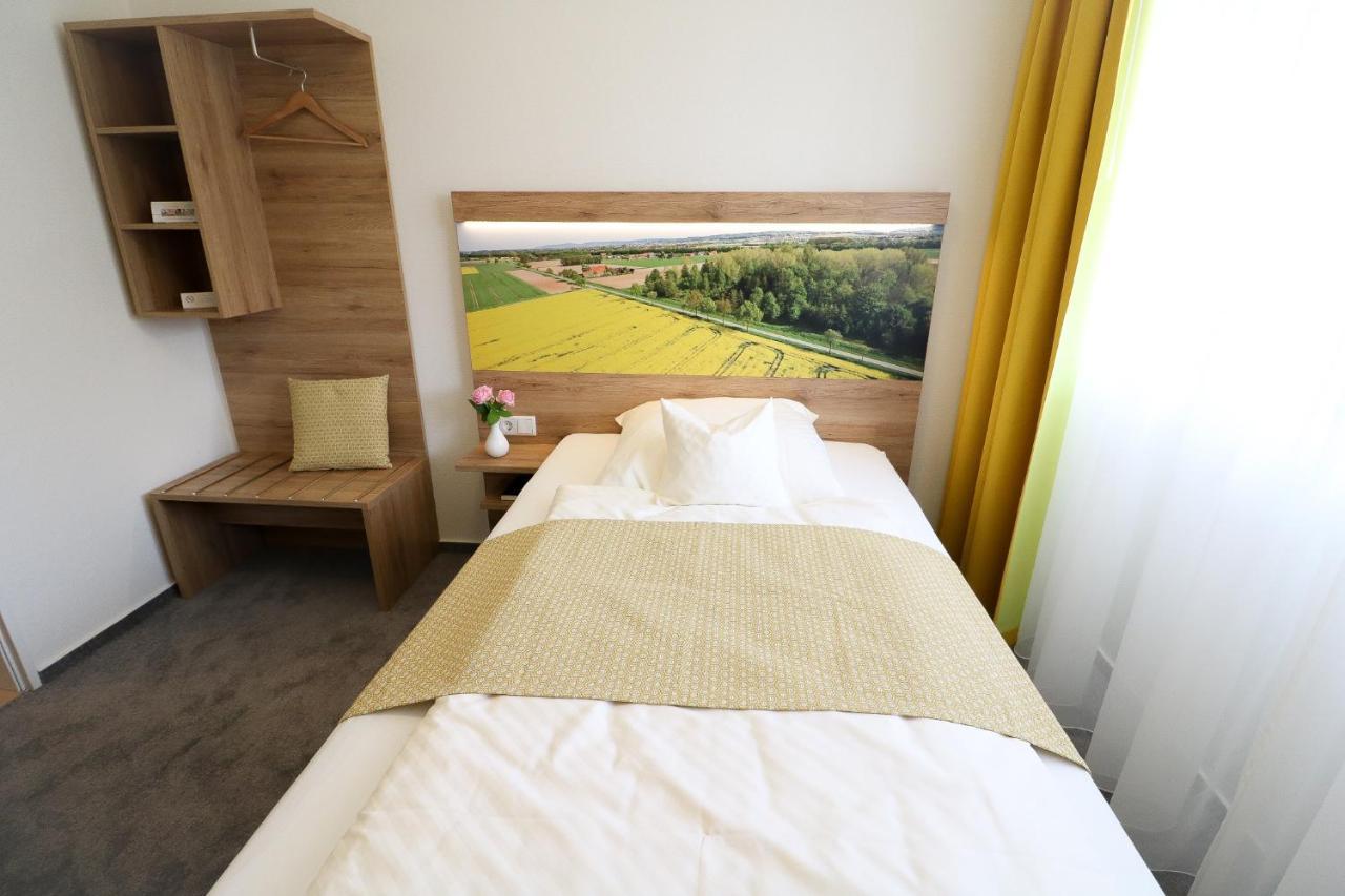Hotel Wiehen-Therme Hullhorst Bagian luar foto