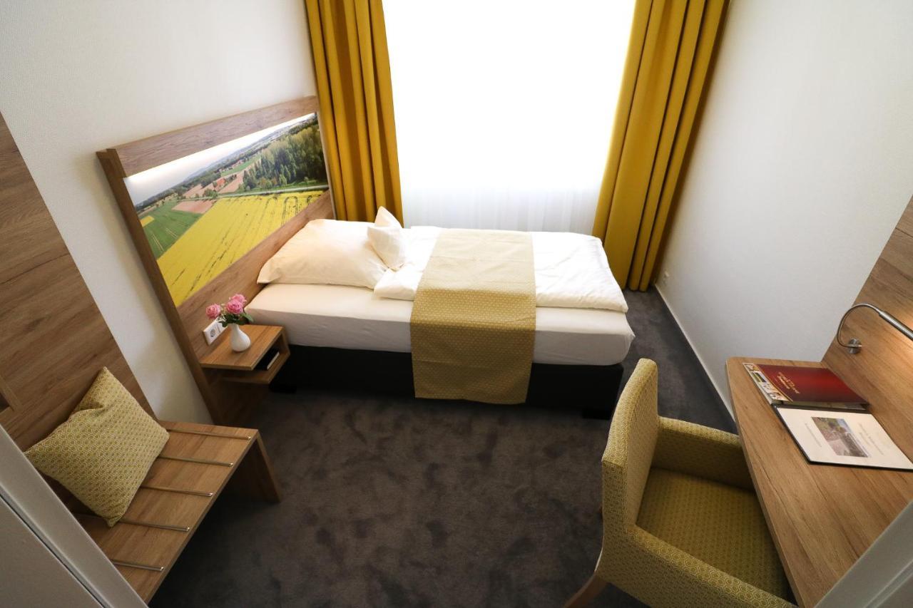 Hotel Wiehen-Therme Hullhorst Bagian luar foto