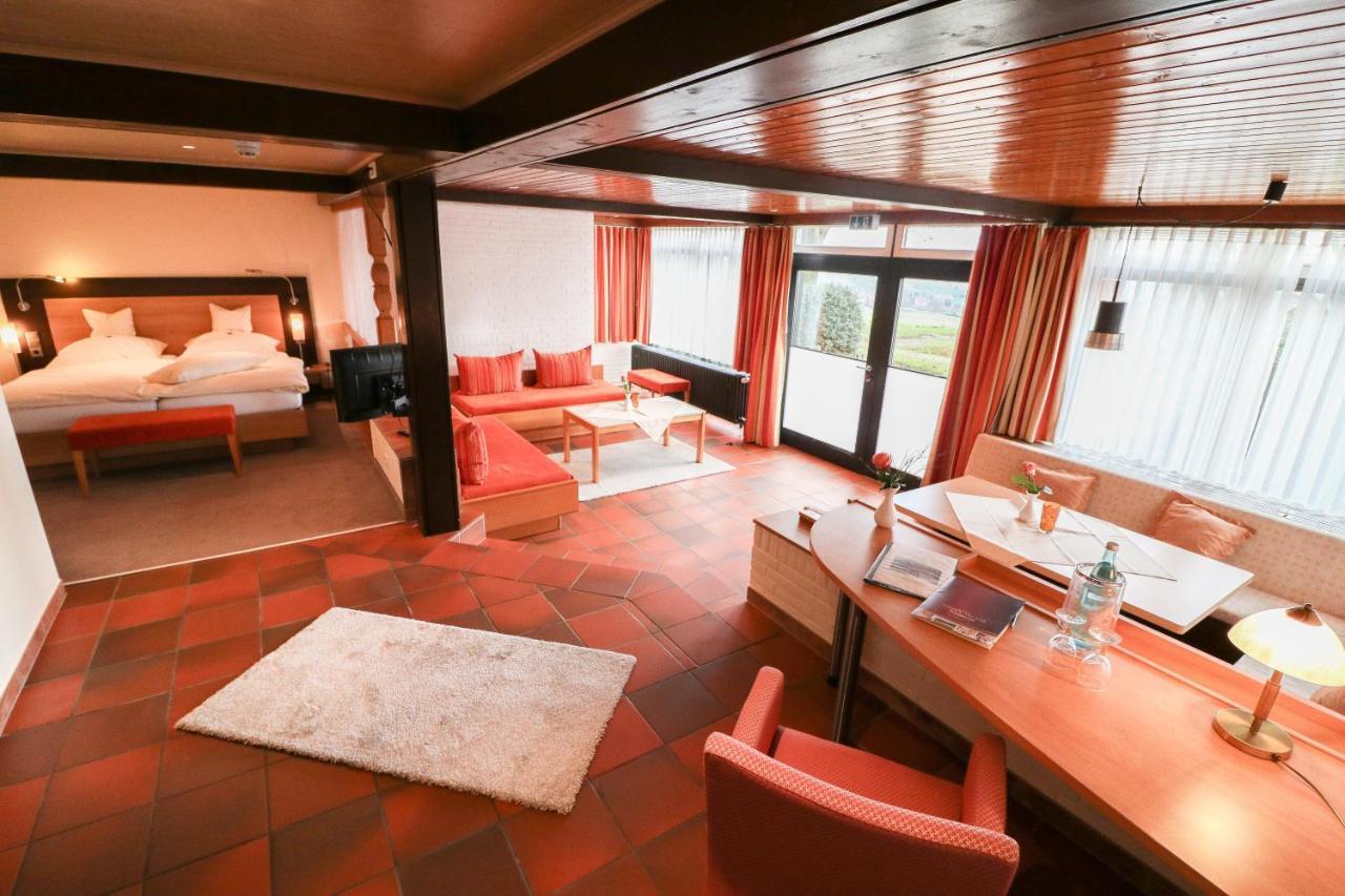 Hotel Wiehen-Therme Hullhorst Bagian luar foto