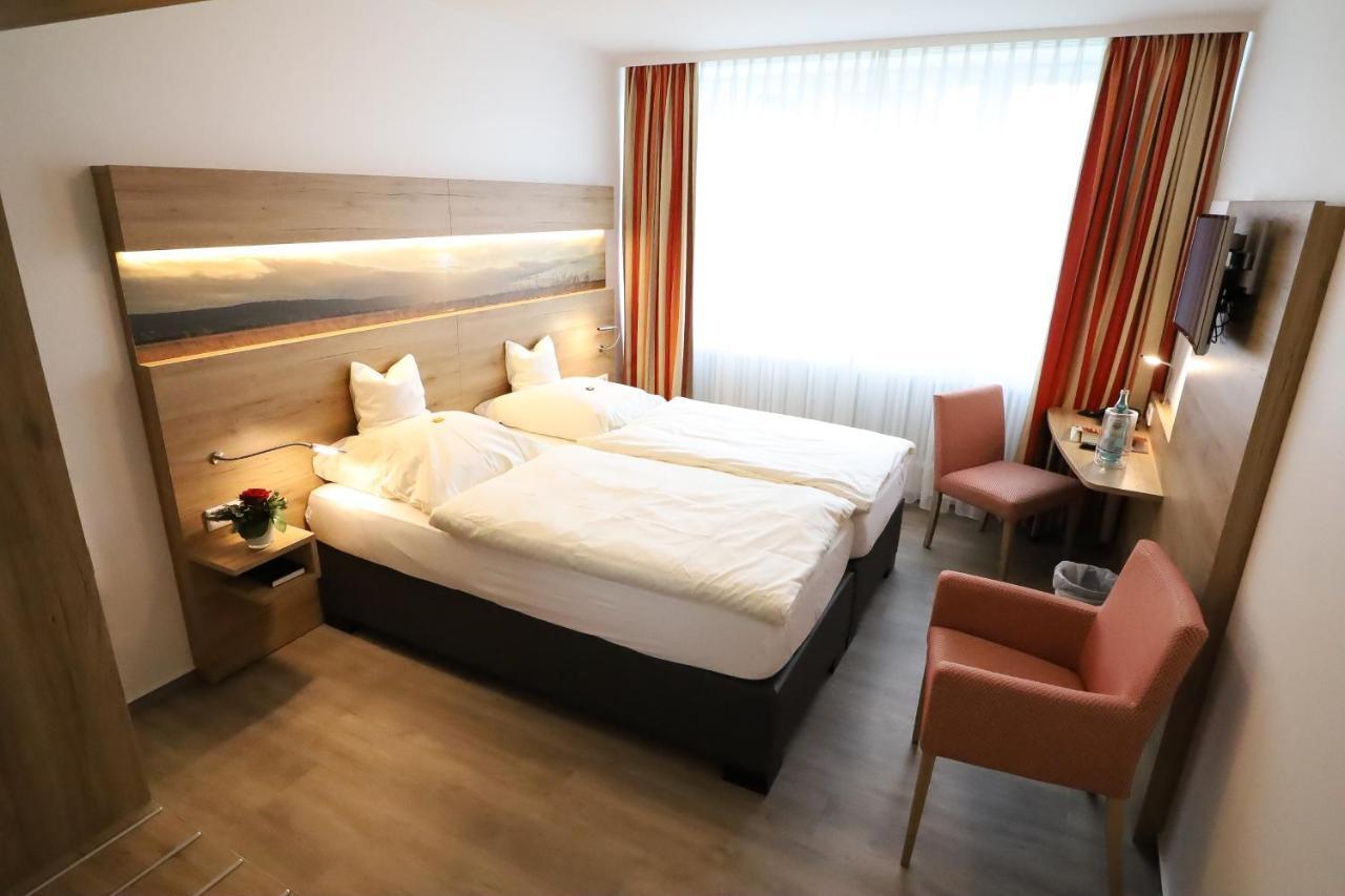 Hotel Wiehen-Therme Hullhorst Bagian luar foto